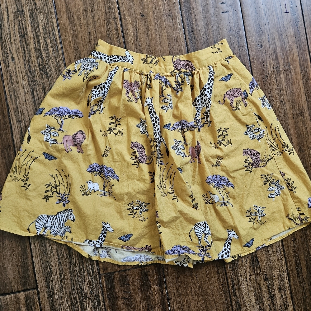 Modcloth Yellow Pleated Skater Skirt‎ S - Picture 2 of 6